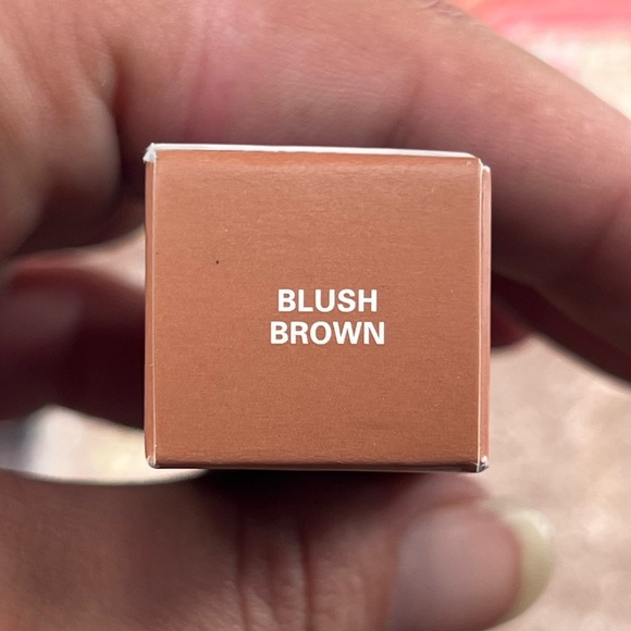 Anastasia Beverly Hills: Matte Lipstick (Blush Brown) - Picture 3 of 3